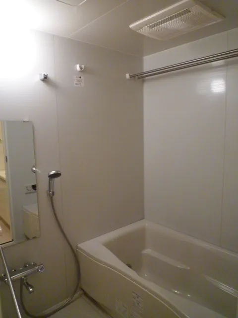 PULS Kamijujo - Interior - ["Plumbing fixture", "Flooring", "Bathroom"]