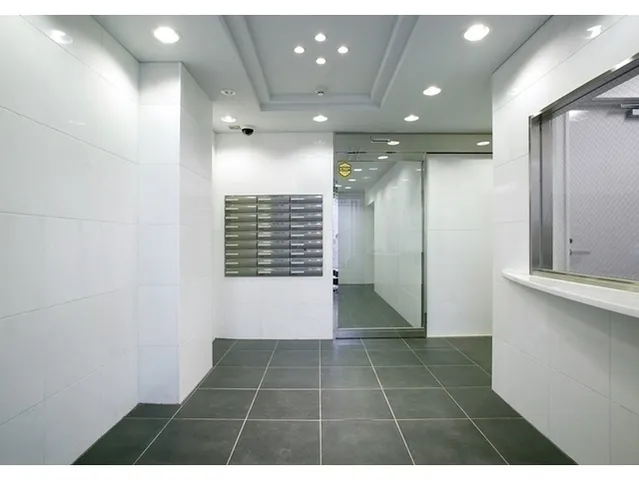 Comforia Azabudai - Exterior - ["Ceiling", "Tile", "Property"]