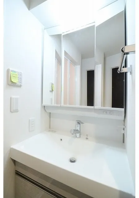 Pure Residence Koishikawa - Interior - ["Bathroom Sink", "Plumbing fixture", "Interior design"]