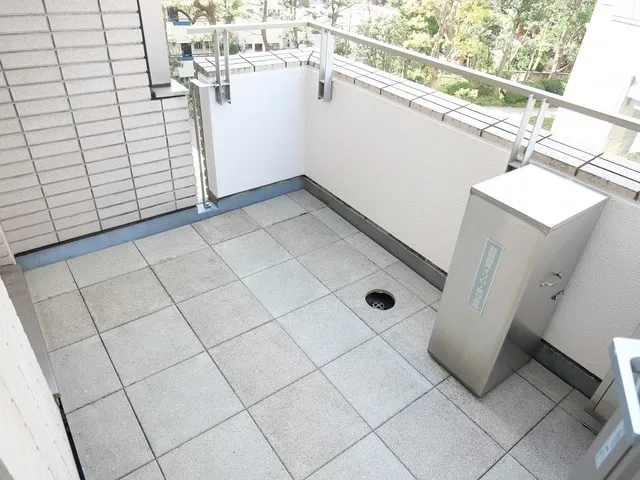 Prime Square City - Interior - ["Floor", "Flooring", "Fixture"]
