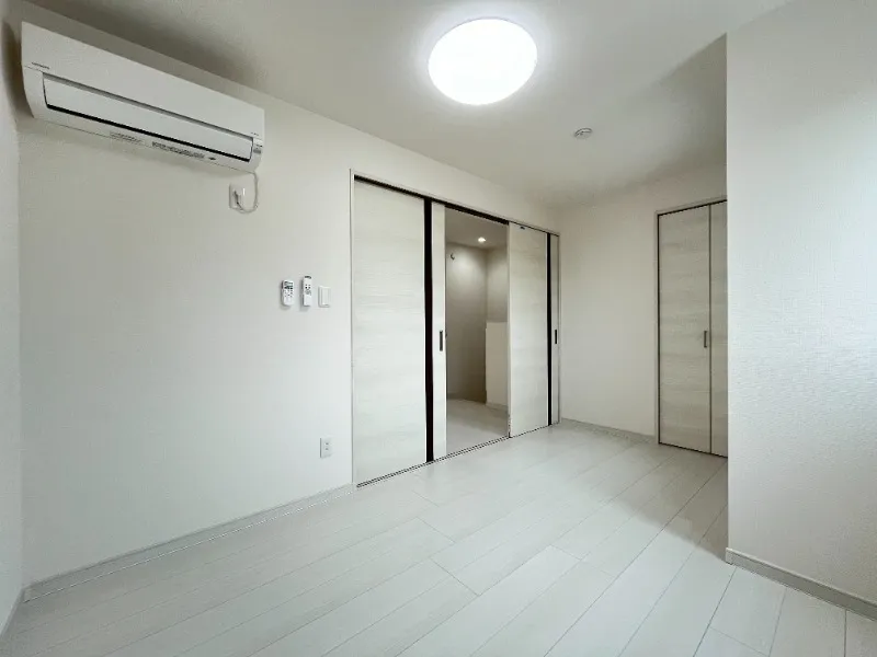 Mare Nishi-Sugamo - Interior - ["Flooring", "Floor", "Ceiling"]