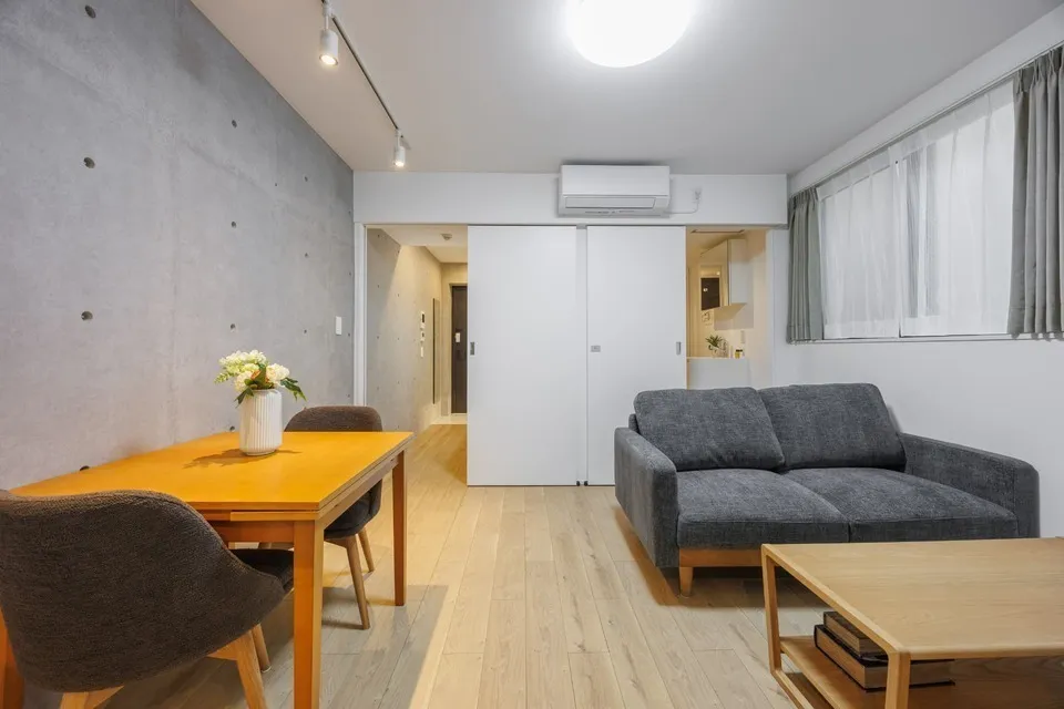 Hmlet Shinjuku Gyoenmae II - Interior - ["Flooring", "Interior design", "Ceiling"]