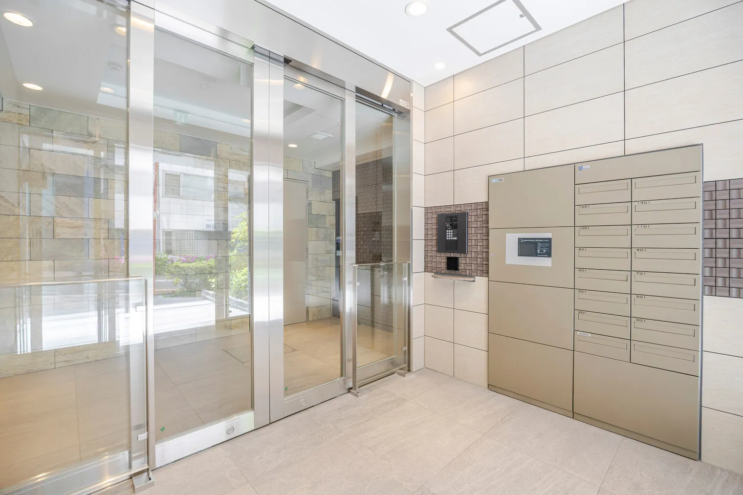 Live Casa Ochanomizu - Exterior - []