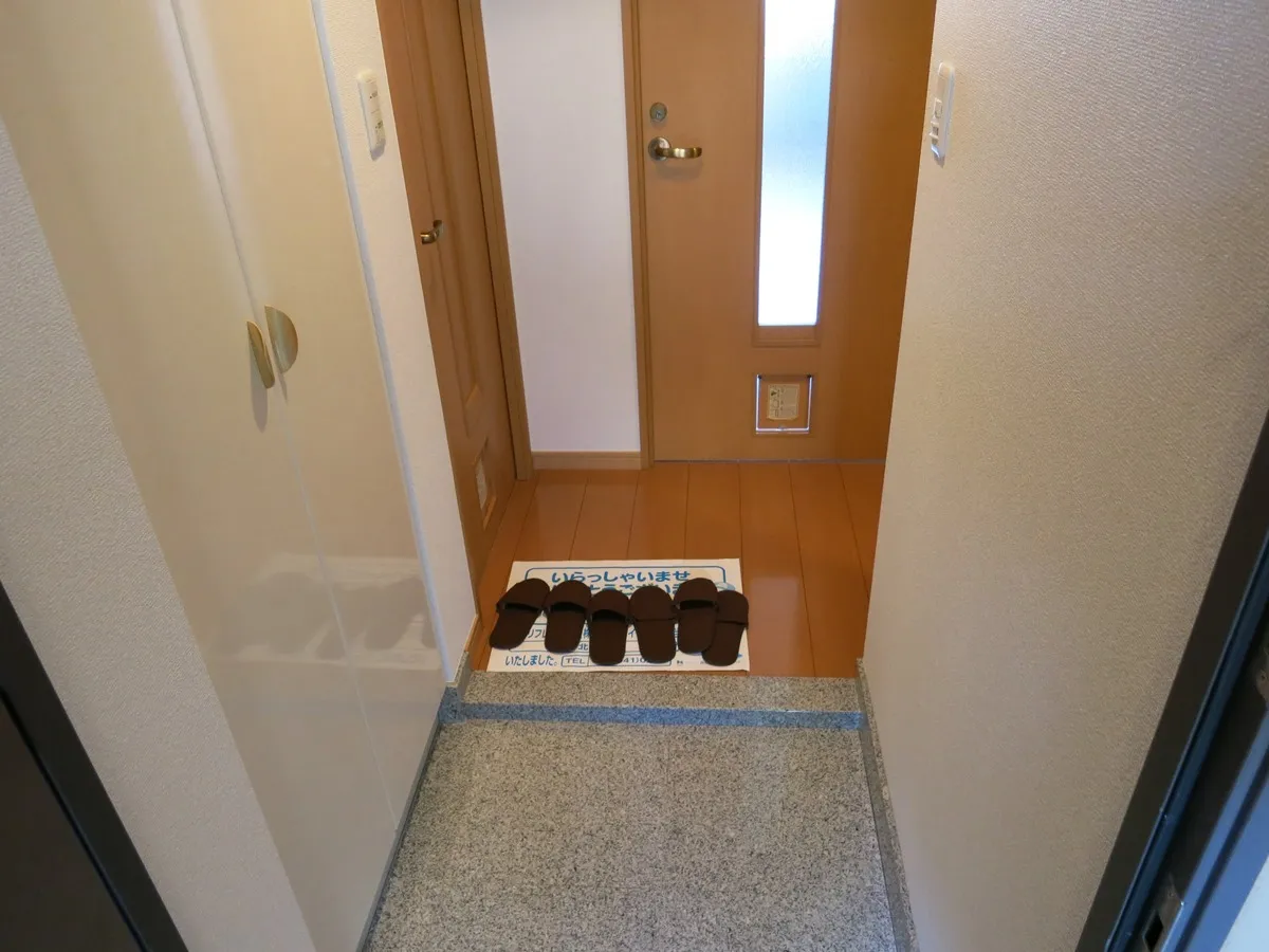 Pacific Court Meguro Minami - Interior - ["Wood", "Fixture", "House"]