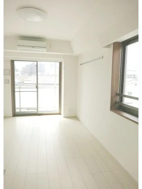 Eminence Garden Unoki - Interior - ["Window", "Building", "Fixture"]