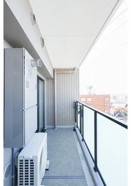 Comforia Liv Nagafukucho - Interior - ["Floor", "Apartment", "Ceiling"]