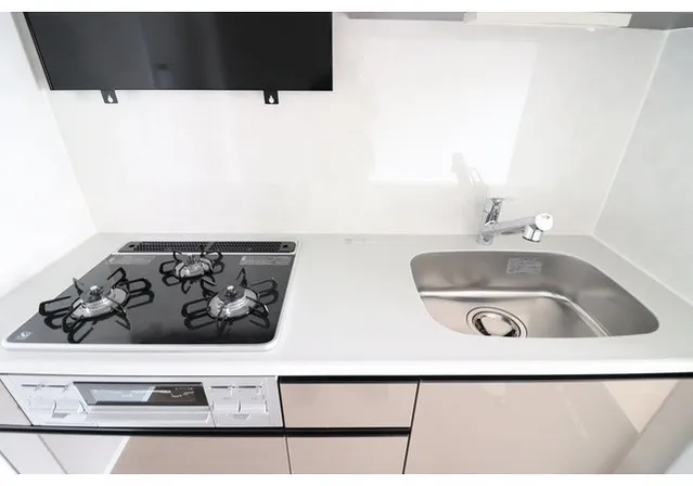 La Douceur Sugamo West - Interior - ["Major appliance", "Plumbing fixture", "Kitchen Sink"]