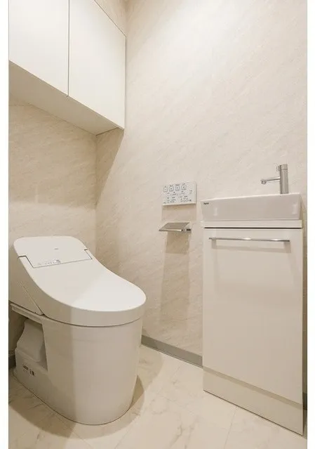 Comforia Liv Bunkyo Gokokuji - Interior - ["Flooring", "Floor", "Plumbing fixture"]