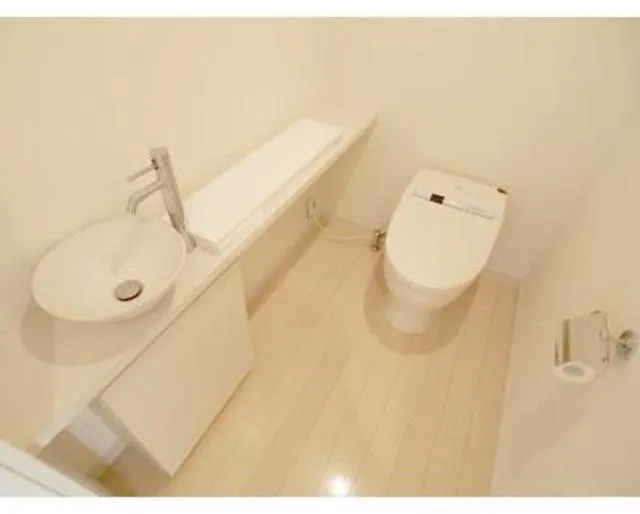 MFPR Meguro Tower - Interior - ["Flooring", "Floor", "Plumbing fixture"]
