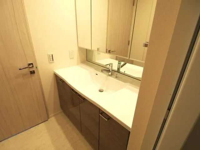 Park Court Nogizaka The Tower - Interior - ["Property", "Bathroom", "Room"]