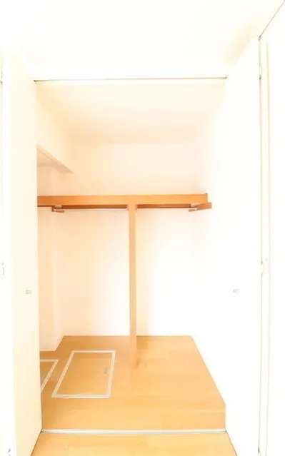 Shinonome Canal Court CODAN Building No.20 - Interior - ["Fixture", "Building", "Wood"]