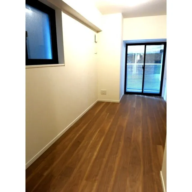 Laurier Ginza - Interior - ["Property", "Window", "Fixture"]