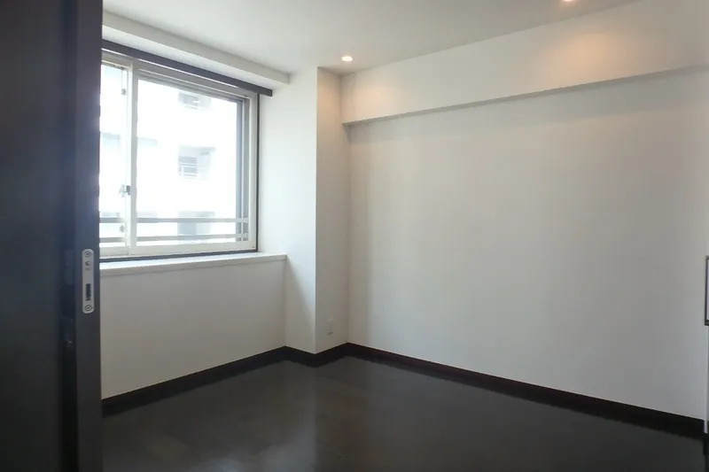 Doue Nihonbashi - Interior - ["Wood", "Flooring", "Floor"]
