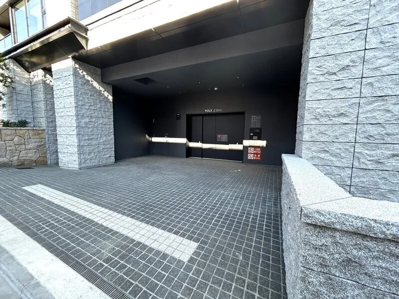 The Lions Ookayama - Other - ["Concrete", "Building material"]