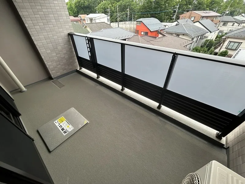 Primal Nerima Toshimaen - Interior - ["Balcony", "Daylighting", "Building material"]