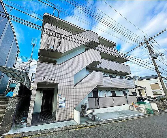 Larave Hachioji (The Mates)