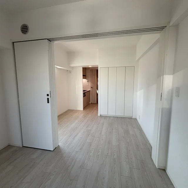 Park Axis Shinagawa Tennozu Isle - Interior - ["Flooring", "Floor", "Wood"]