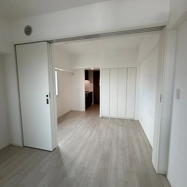 Park Axis Shinagawa Tennozu Isle - Interior - ["Flooring", "Floor", "Wood"]