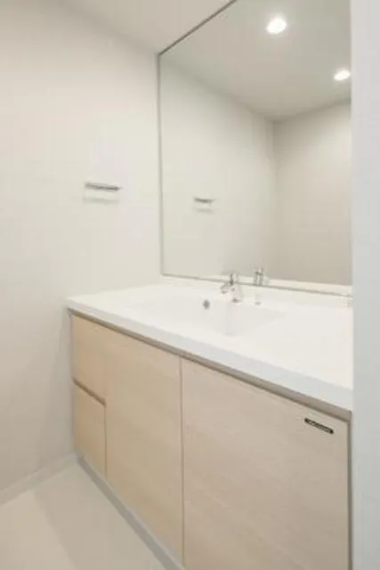 Gardenier Kinuta WEST - Interior - ["Sink", "Plumbing fixture", "Bathroom"]