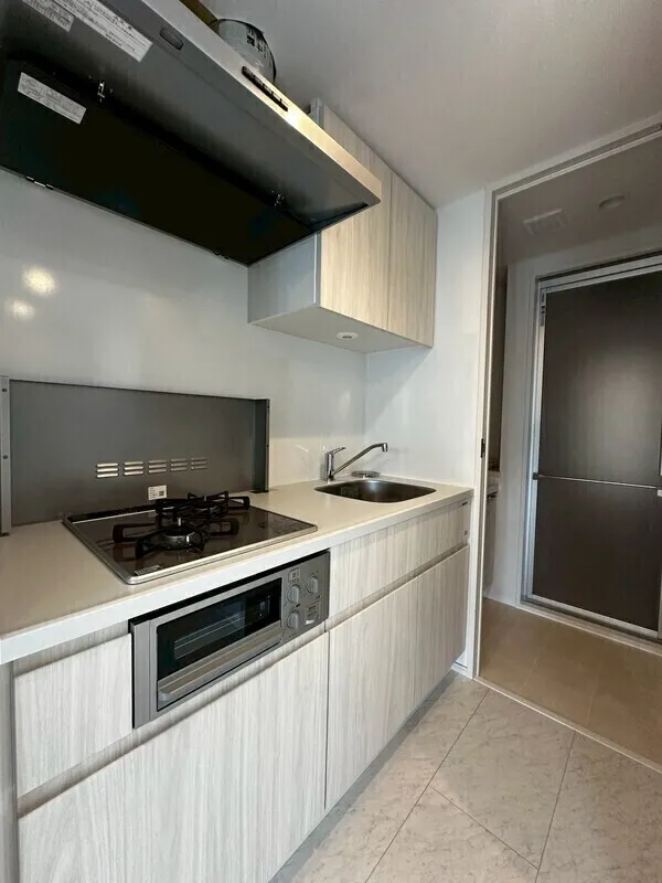 Lumique Omori - Interior - ["Kitchen", "Flooring", "Floor"]