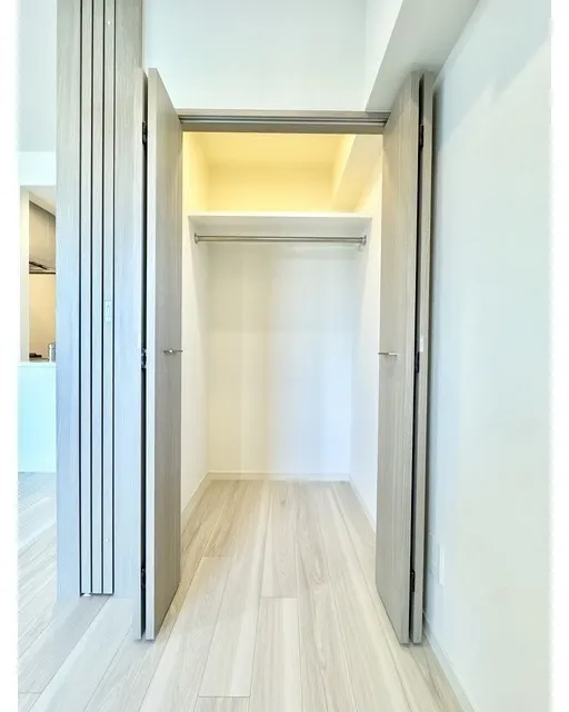 Season Flats Higashijujo - Interior - ["Flooring", "Wood", "Floor"]