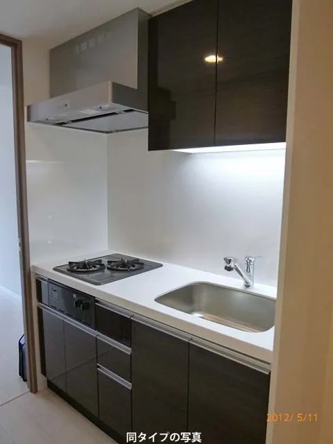 Comforia Ryogoku South - Interior - ["Tap", "Sink", "Cabinetry"]