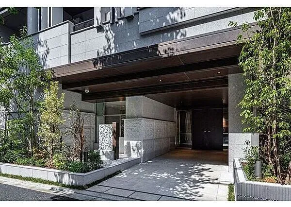 The Park Habio Bunkyo Edogawabashi - Exterior - ["Plant", "Shade", "Road surface"]