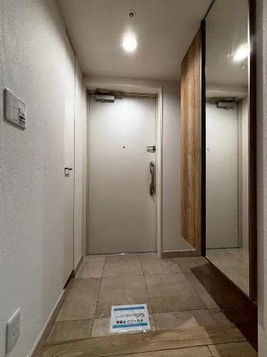 Room 807, Shinbashi Plaza Building