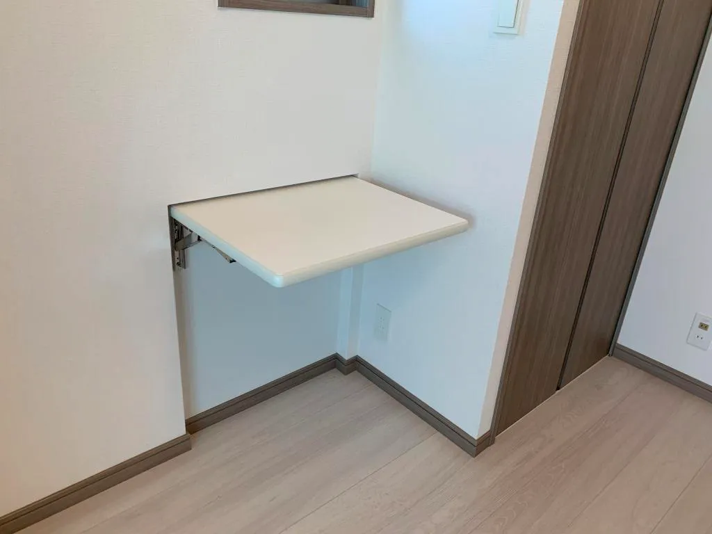 La Douceur Nakaochiai - Interior - ["Wood", "Floor", "Wood stain"]