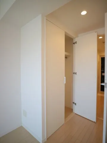 Prime Urban Yoga II - Interior - ["Flooring", "Floor", "Wood"]