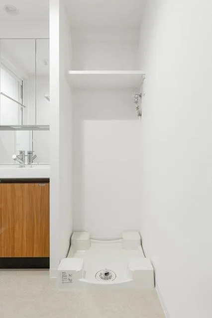 Asyl Court Sangenjaya - Interior - ["Flooring", "Wood", "Floor"]
