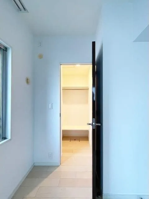 Ginza East City Tower - Interior - ["Flooring", "Floor", "Door"]