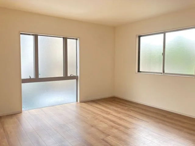 Kolet Takane Housing #02 - Interior - ["Flooring", "Wall", "Floor"]