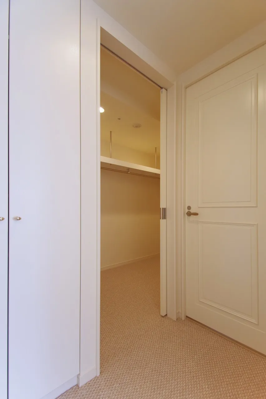 Central Park Tower La Tour Shinjuku - Interior - ["Wood", "Flooring", "Floor"]