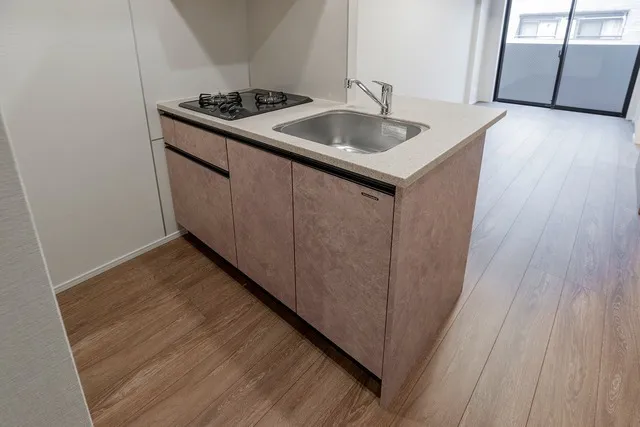 Prince Asylee Court - Interior - ["Flooring", "Floor", "Countertop"]