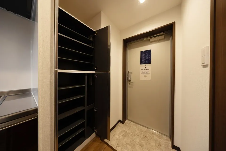 Hmlet Shinjuku Kawadacho - Interior - ["Flooring", "Wood", "Floor"]