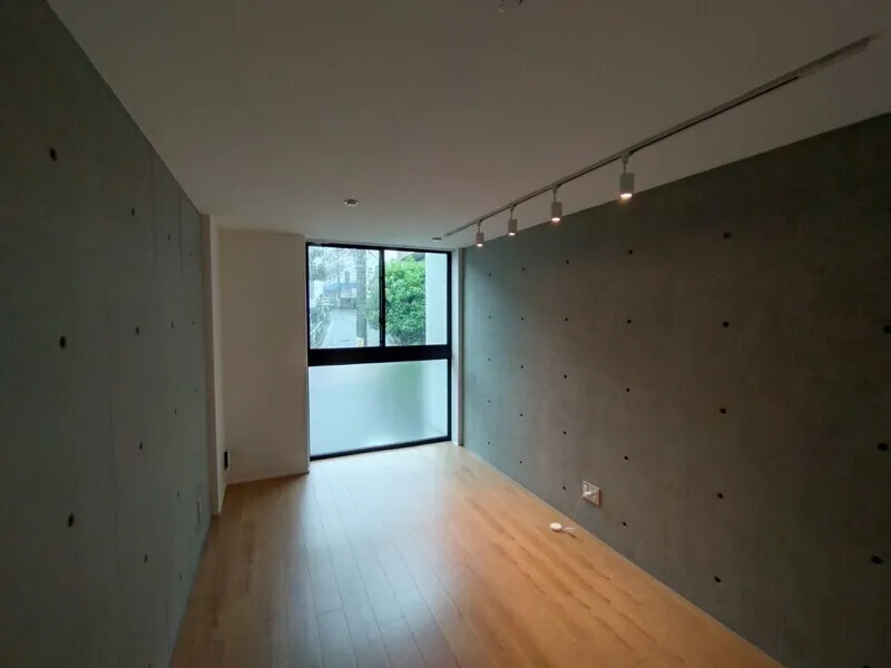 Fullea Fudomae - Interior - ["Flooring", "Ceiling", "Floor"]