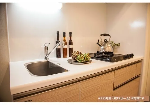 Comforia Kinshicho DEUX - Interior - ["Kitchen Sink", "Countertop", "Plumbing fixture"]
