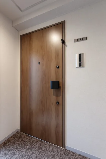 El Sereno Yokohama - Interior - ["Wood", "Lock and key", "Door"]