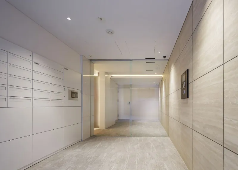 IPSE Yoyogi - Exterior - ["Flooring", "Floor", "Ceiling"]