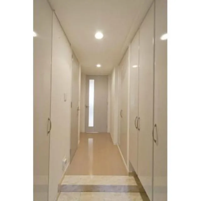 Park Axis Nihombashi Stage - Interior - ["Ceiling", "Property", "Room"]