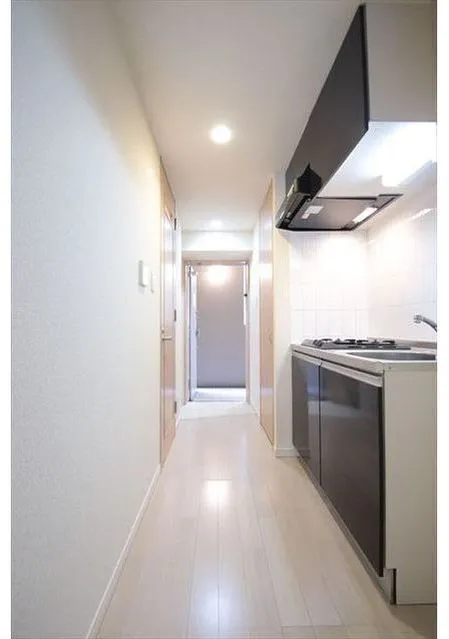 Aperto Nishi Shinjuku - Interior - ["Flooring", "Floor", "Ceiling"]