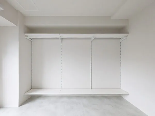 Hiroo GT Building - Interior - ["Wall", "Wood", "Flooring"]
