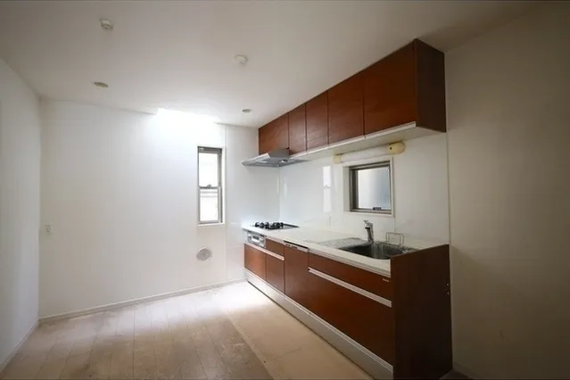 1-24-15 Yoyogi, Shibuya-Ku, Tokyo - Interior - ["Flooring", "Floor", "Sink"]