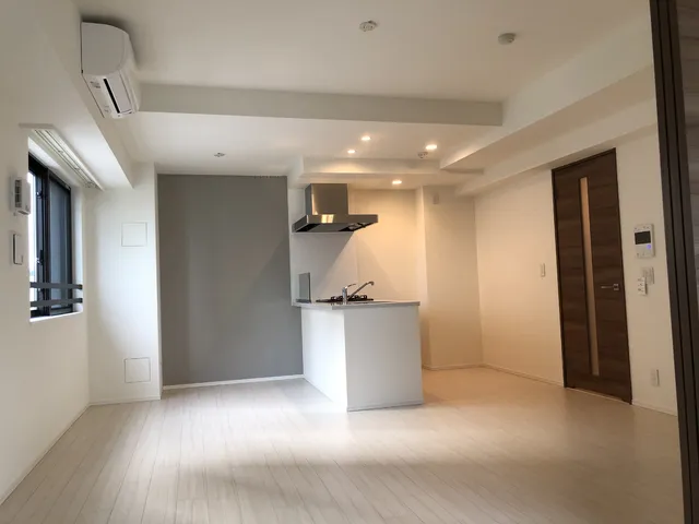 IVY WEST - Interior - ["Property", "Building", "Wood"]