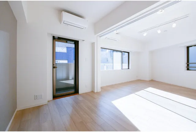 Quintet Ebisu - Interior - ["Flooring", "Floor", "Ceiling"]