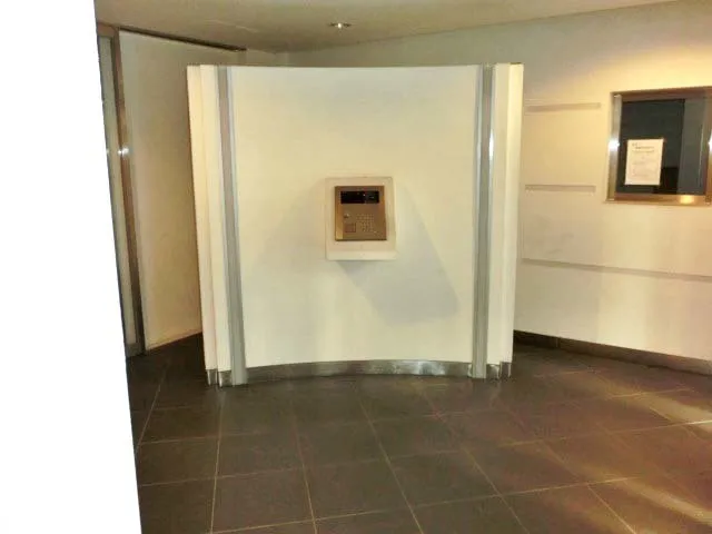 FLEG Mita Grato - Interior - ["Picture frame", "Wood", "Tile flooring"]