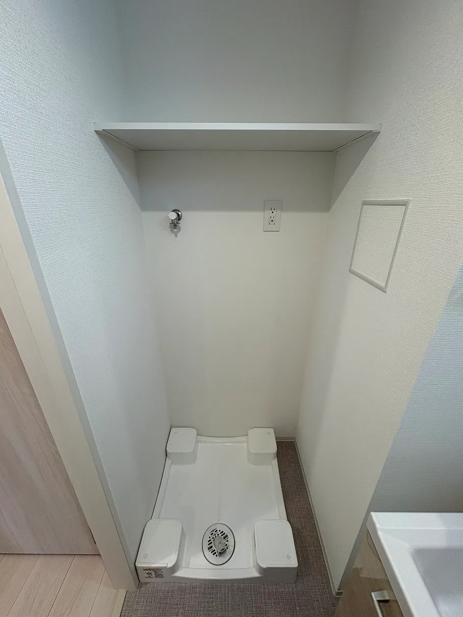 Gran Casa Sumiyoshi III - Interior - ["Flooring", "Floor", "Grey"]