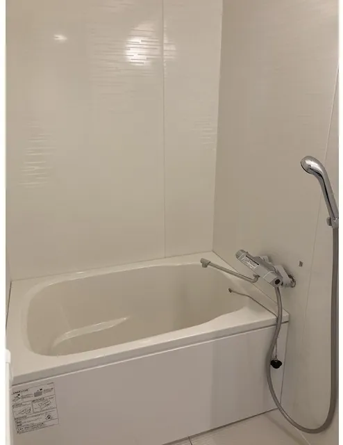 Maison De Loire - Interior - ["Bathtub", "Plumbing fixture", "Bathroom"]