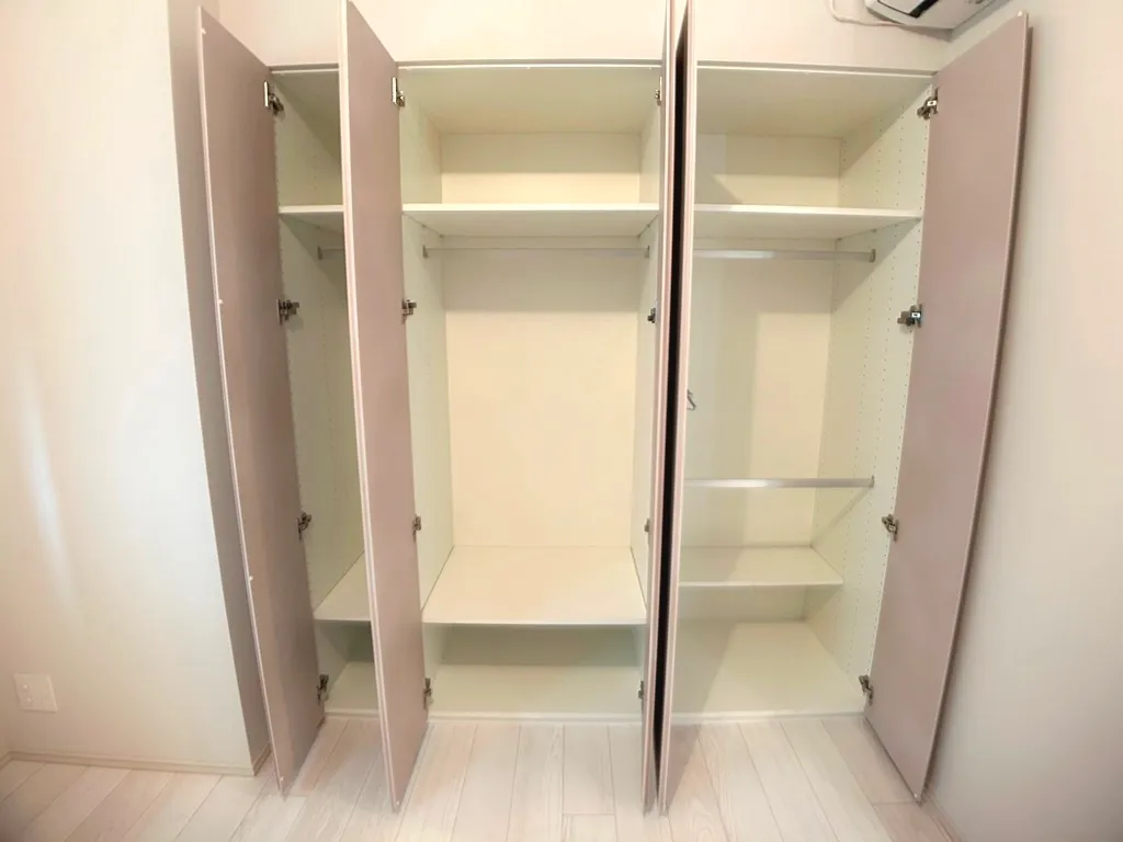Lefon Progres Shimura Sakaue - Interior - ["Fixture", "Wood", "Shelving"]